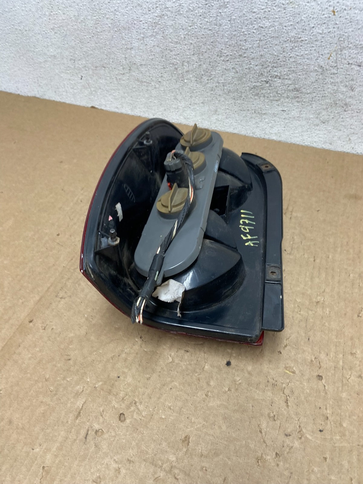 2005 2006 2007 Jeep Liberty Right Passenger Rh Side Tail Light AF9711 DW6
