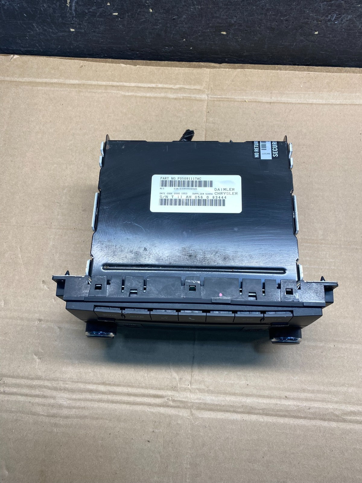 2007-2012 Chrysler Dodge Jeep Ram Radio CD MP3 AUX Receiver AE9875 DW3