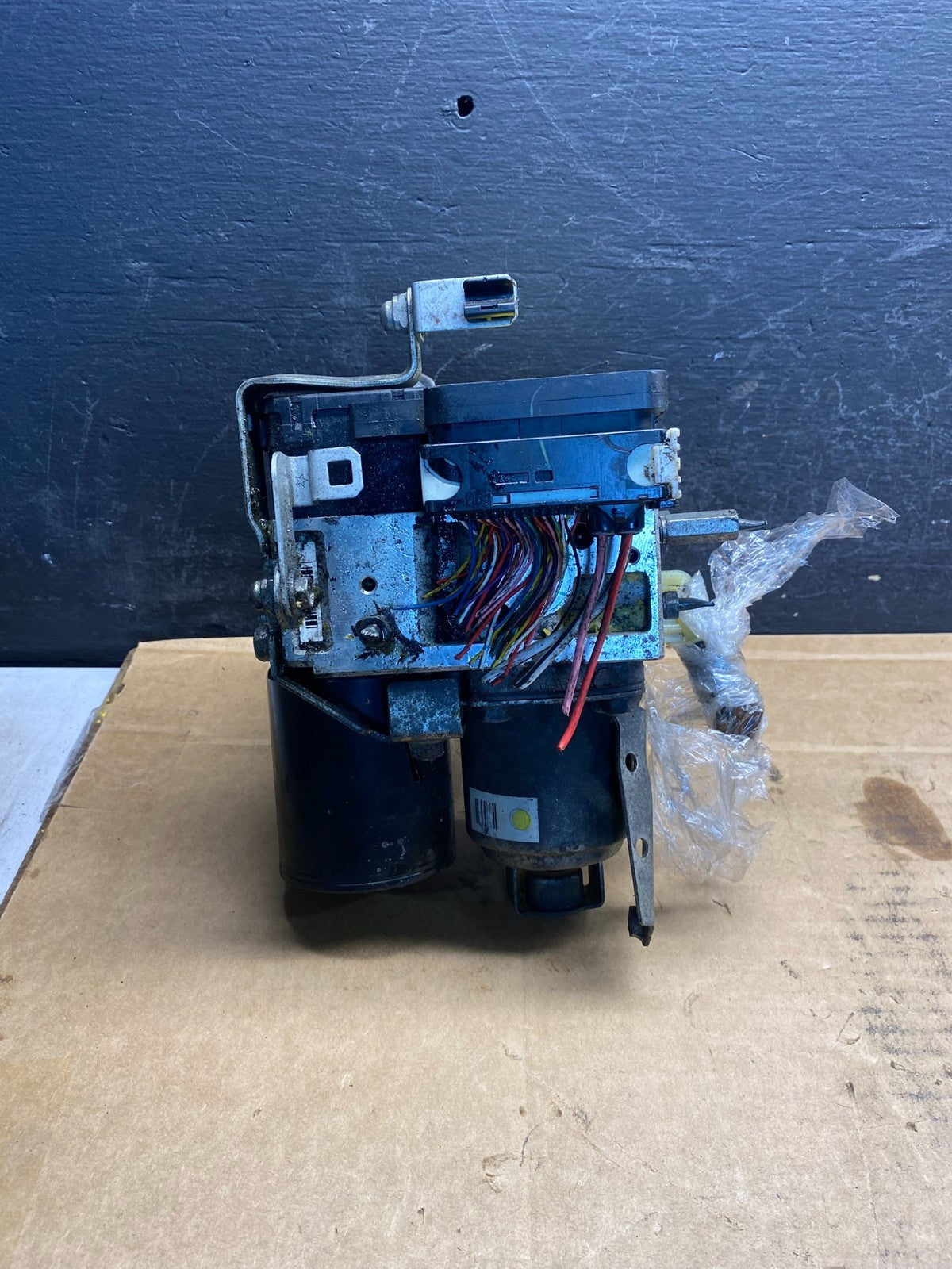 2004 - 2009 Toyota Prius ABS Brake Pump Anti Lock Module AD7591 DG2