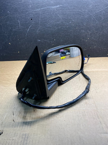 2003 to 2006 Gmc Yukon Right Passenger Turn Signal  View Door Mirror AB3939 MS9