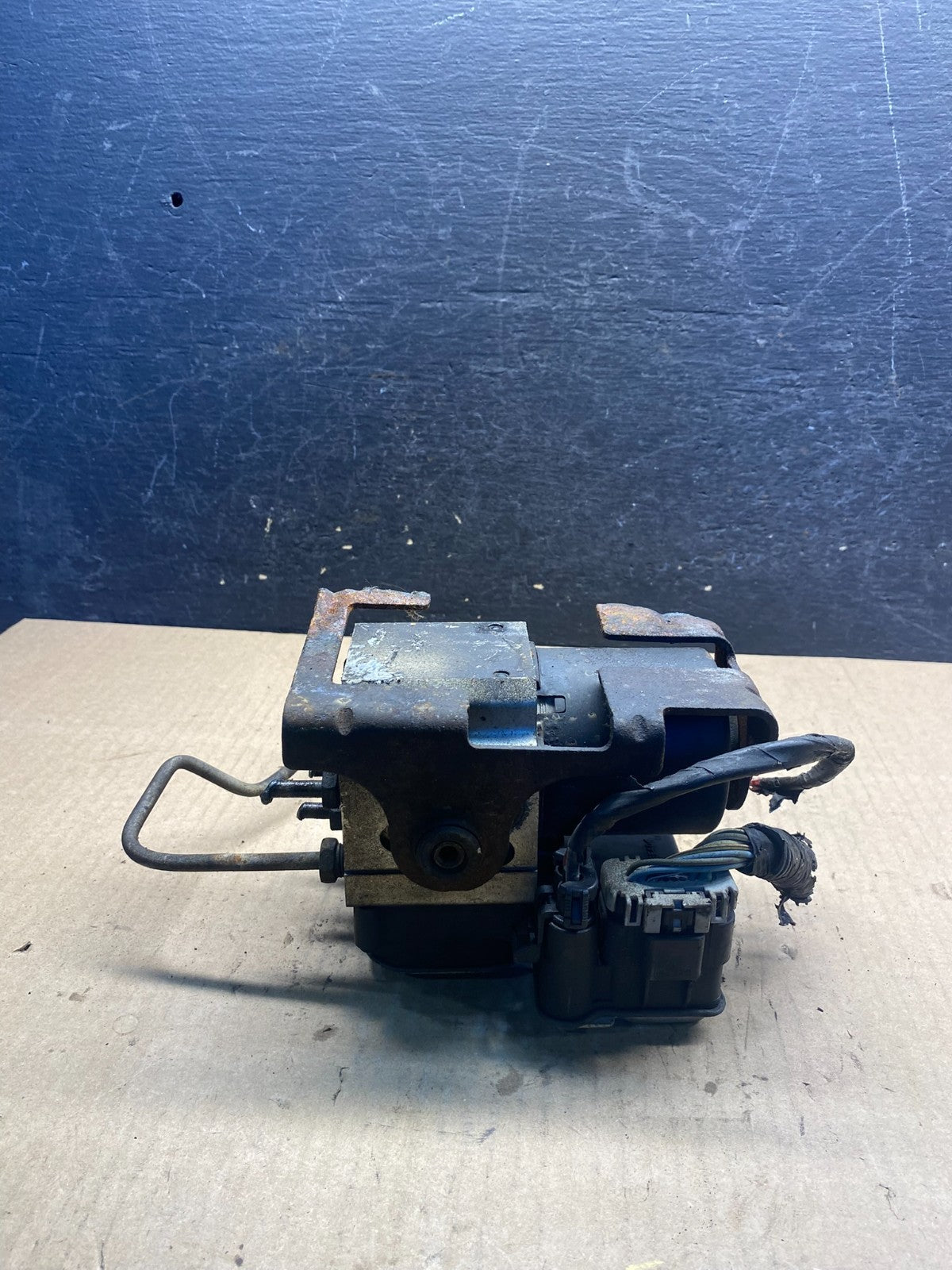 2006 - 2007 Chevrolet Silverado GMC Sierra ABS Anti-Lock Brake Module ah1711 DG4
