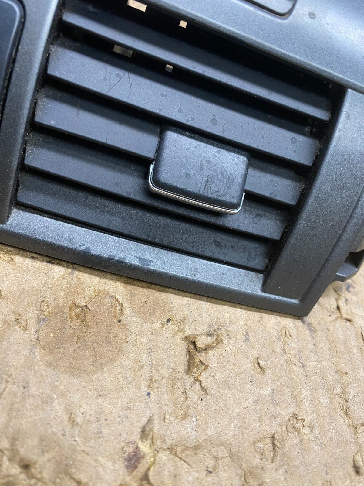 2009-2011 Toyota Corolla Center Dashboard A/C HVAC Heater Air Vent Trim Z7207 DG1