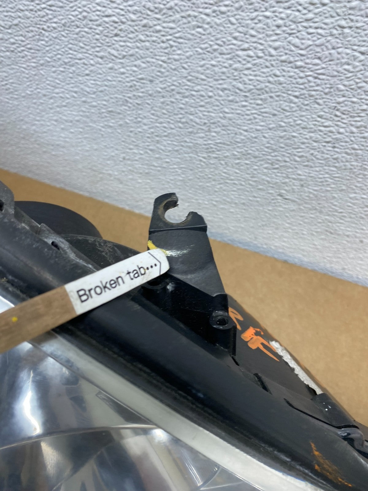 2006 to 2010 Toyota Sienna Right Passenger Rh Side Headlight XENON AC2960 DW5