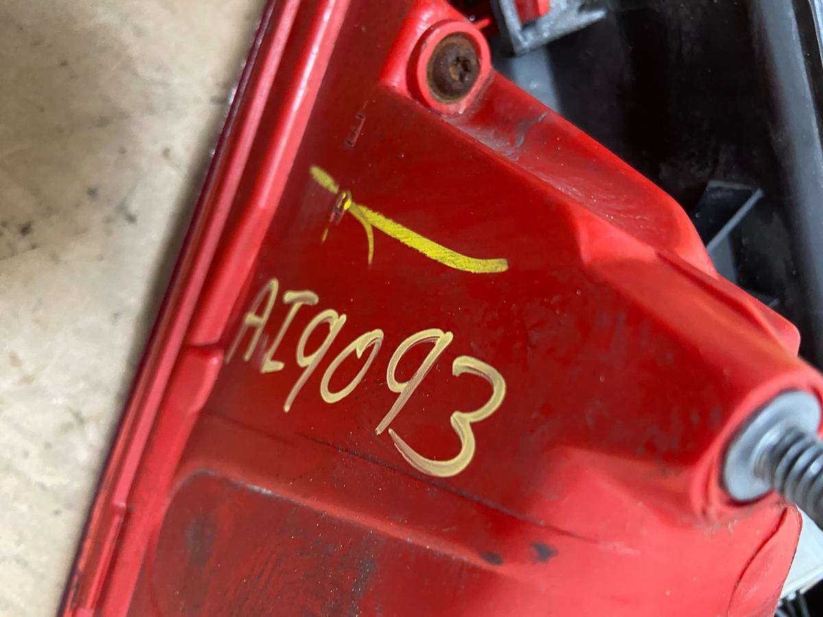 2007 - 2012 Nissan Versa Hatchback Left Driver Side Lh Tail Light AI9093 LK6