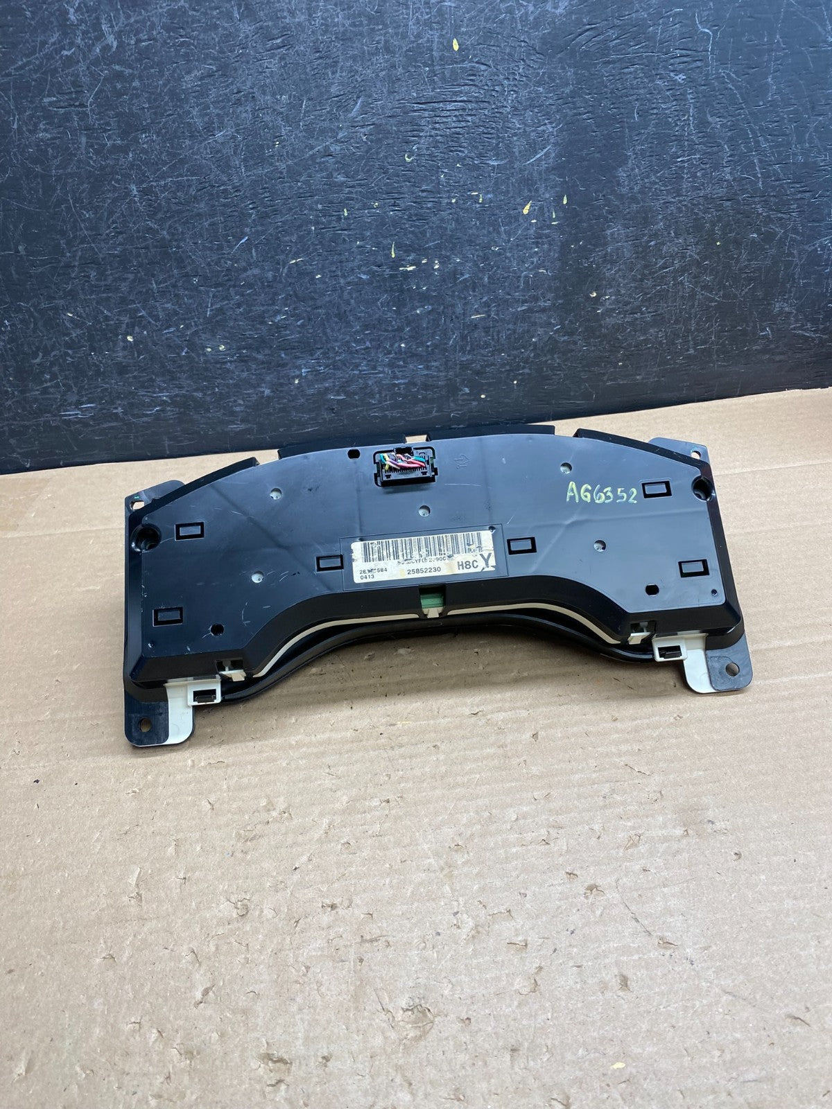 2008 to 2010 Chevrolet Express 1500 Speedometer Cluster Gauge ag6352 DG6