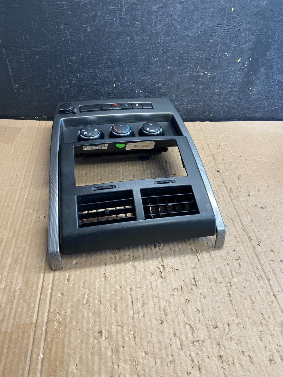 2008 to 2012 Jeep Liberty Dash Climate Temperature Control Radio Bezel AF6462 DW3