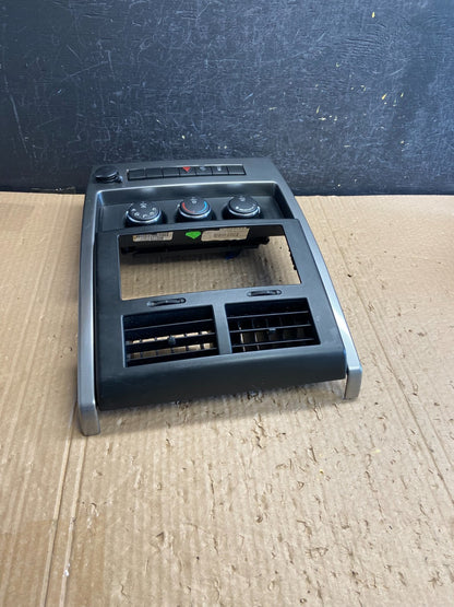 2008 to 2012 Jeep Liberty Dash Climate Temperature Control Radio Bezel AF6462 DW3