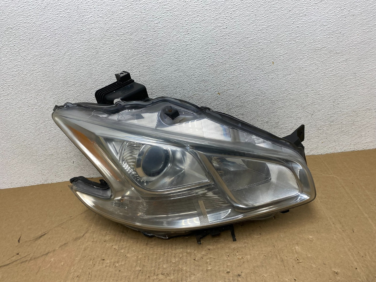 Halogen 2009-2014 Nissan Maxima Right Passenger Headlight AG0549 DW0