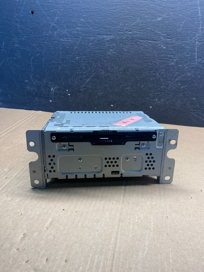 2013 - 2016 Lincoln MKS CD Player AM FM Radio Receiver Satellite AE7515 DG0