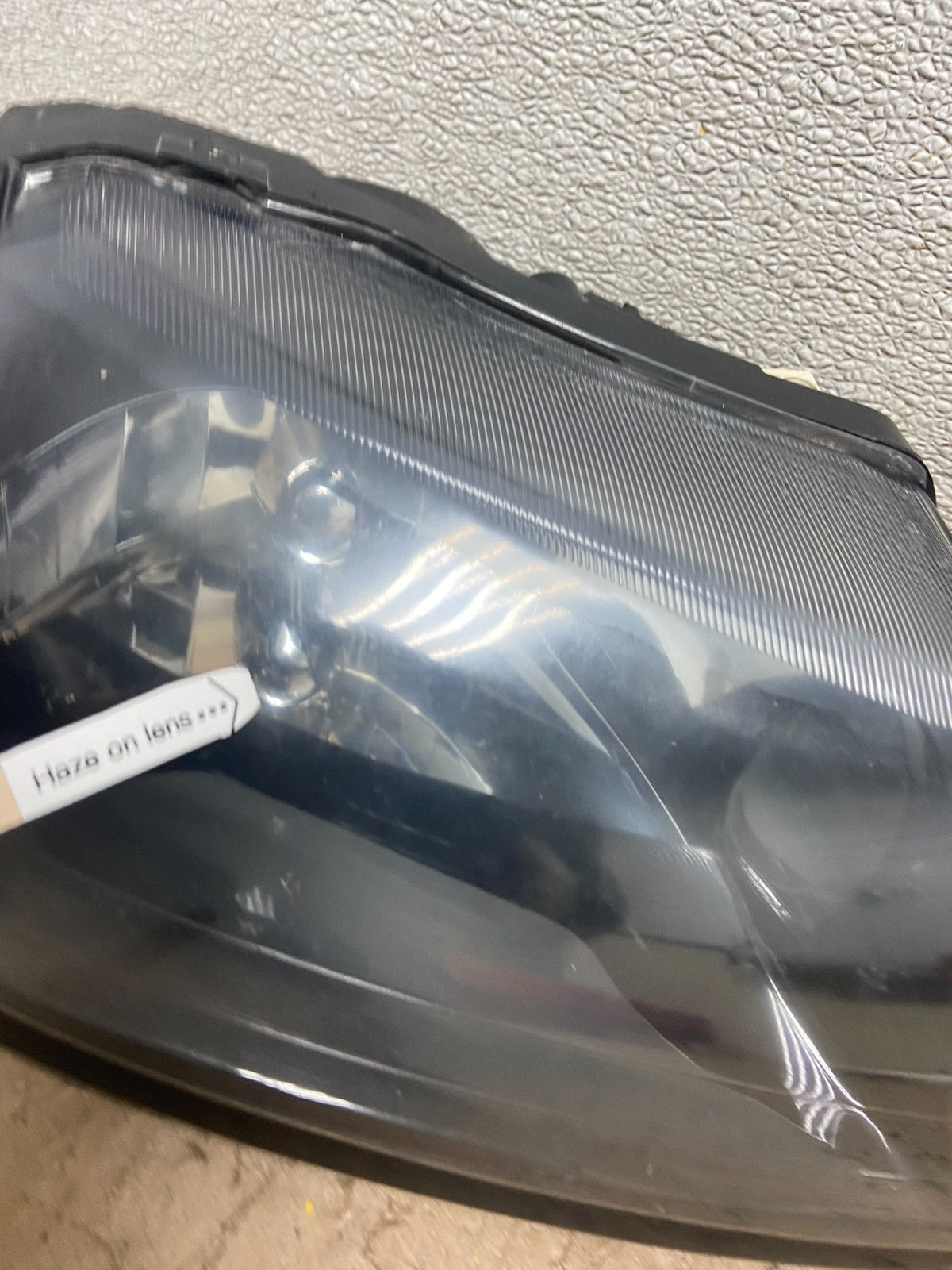 1999 to 2004 Ford Mustang Left+Right Set Side Black Headlights Y4966 DW6