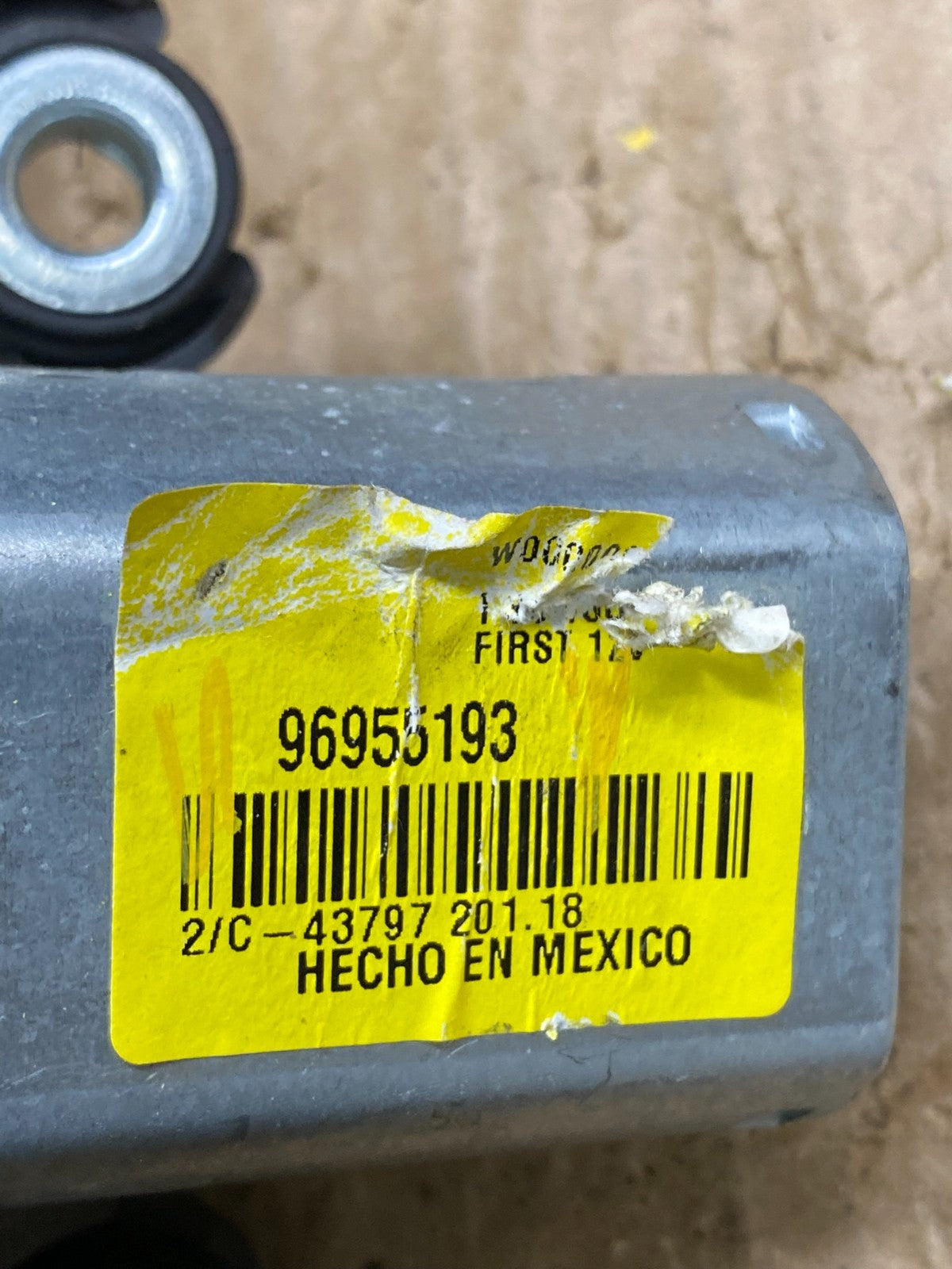 2013 to 2020 Buick Encore Windshield Rear Wiper Motor V1564 DG5