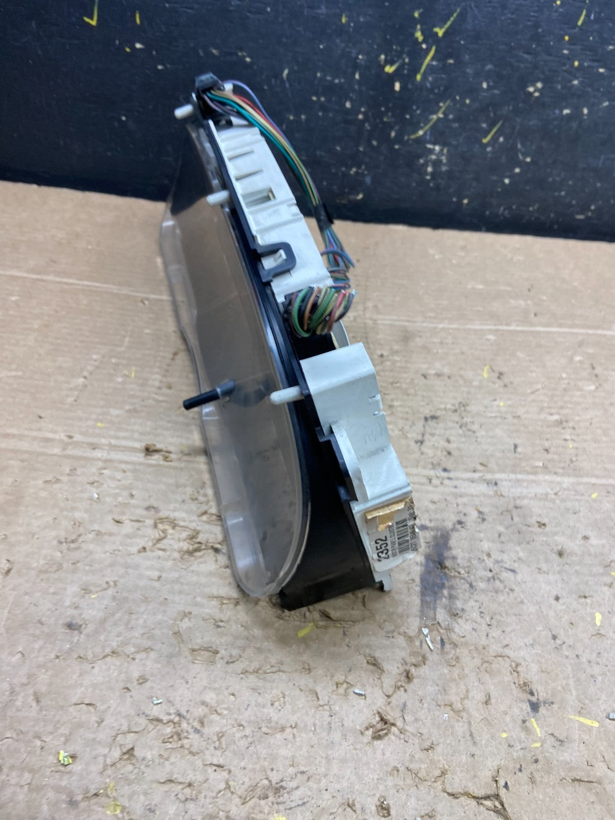 2006 Ford E350 Gauge Speedometer Cluster OEM w9817 DG2
