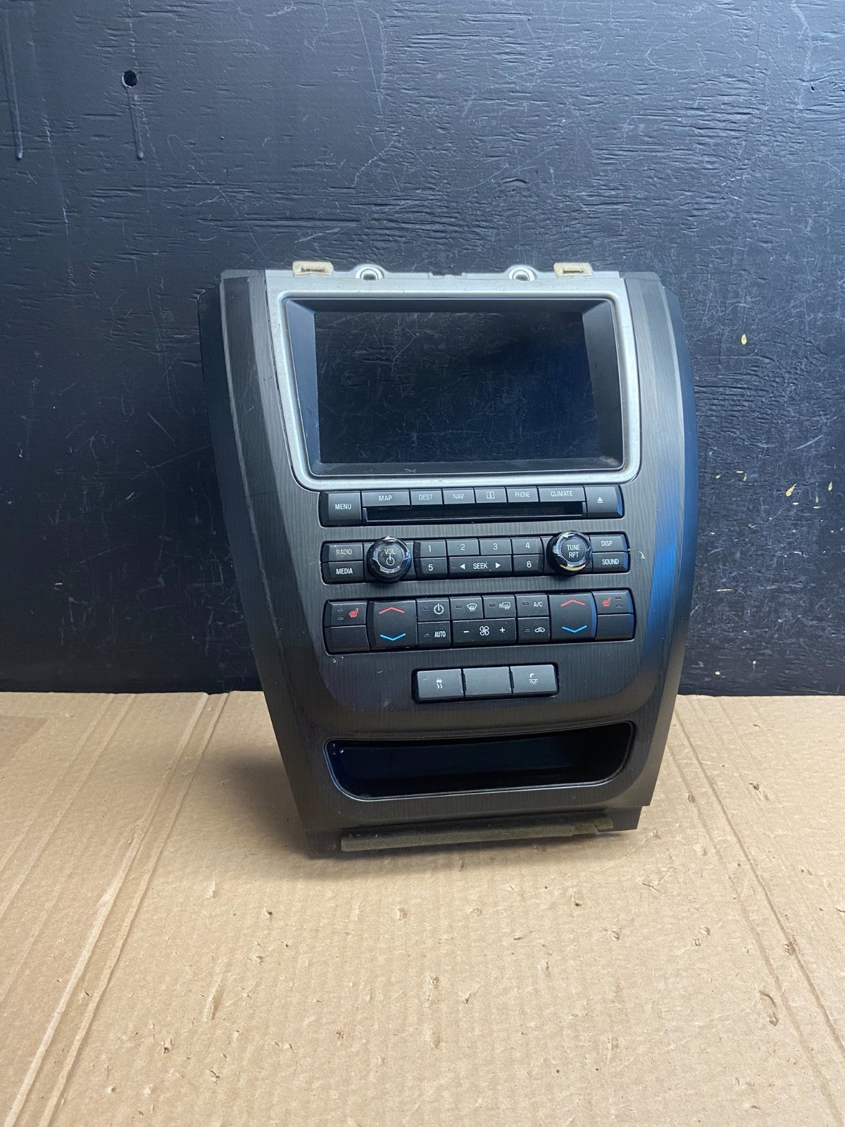 2010 to 2012 Ford Fusion Radio Climate Control A/C Control AF6204 DG0