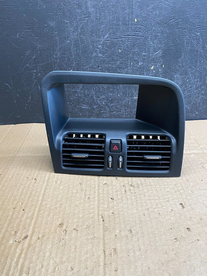 2010-2017 Volvo XC60 Radio Screen Bezel Center Dash Vent Hazard Switch ac9470 DG0
