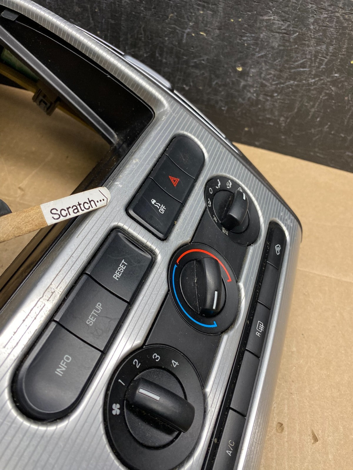 2007 - 2010 Ford Edge Heater Climate Control Radio Control Dash Bezel AC6541 DG4