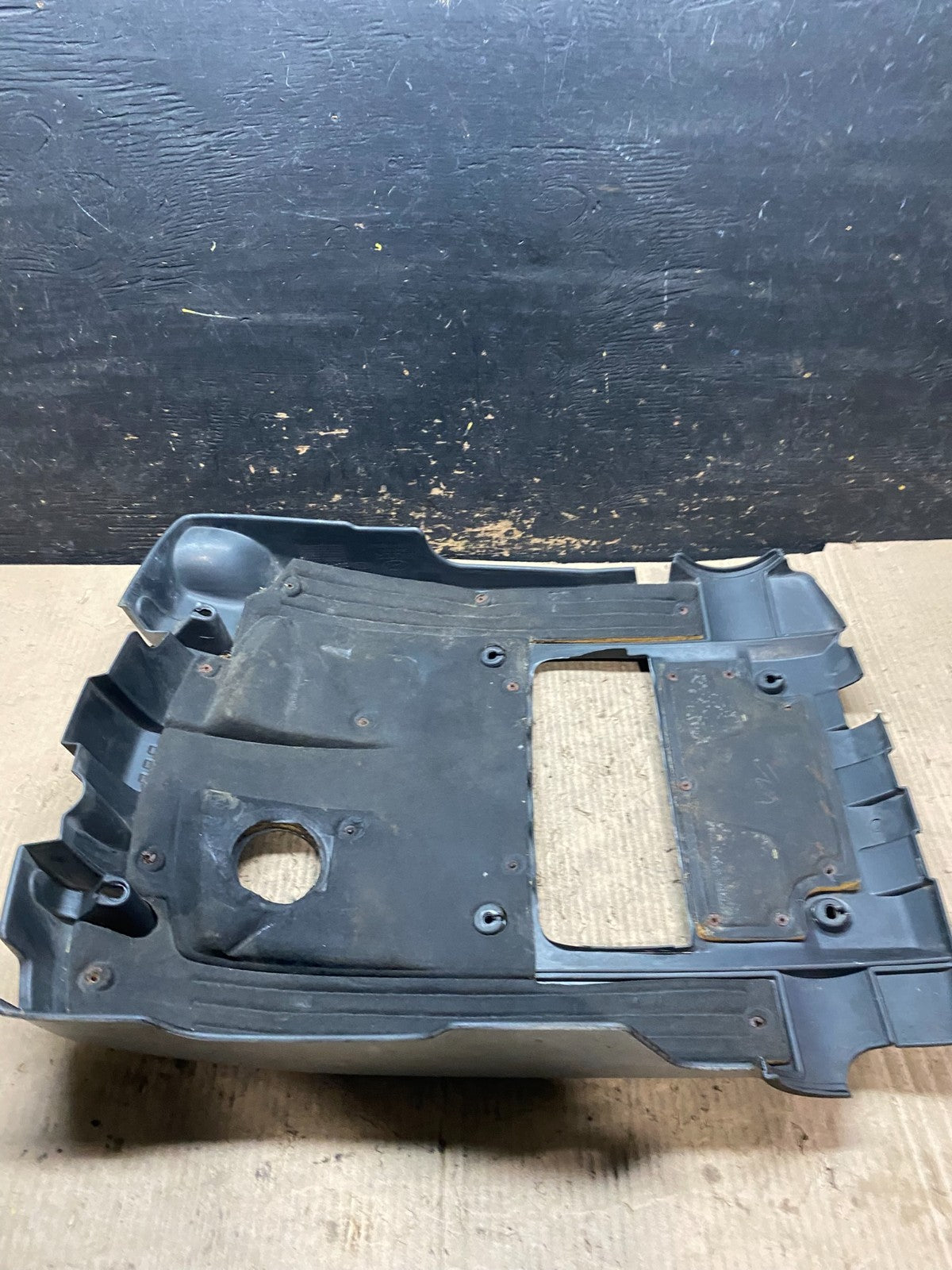 2001 to 2005 Hyundai XG350 V6 Engine Motor Cover V4199 DG7