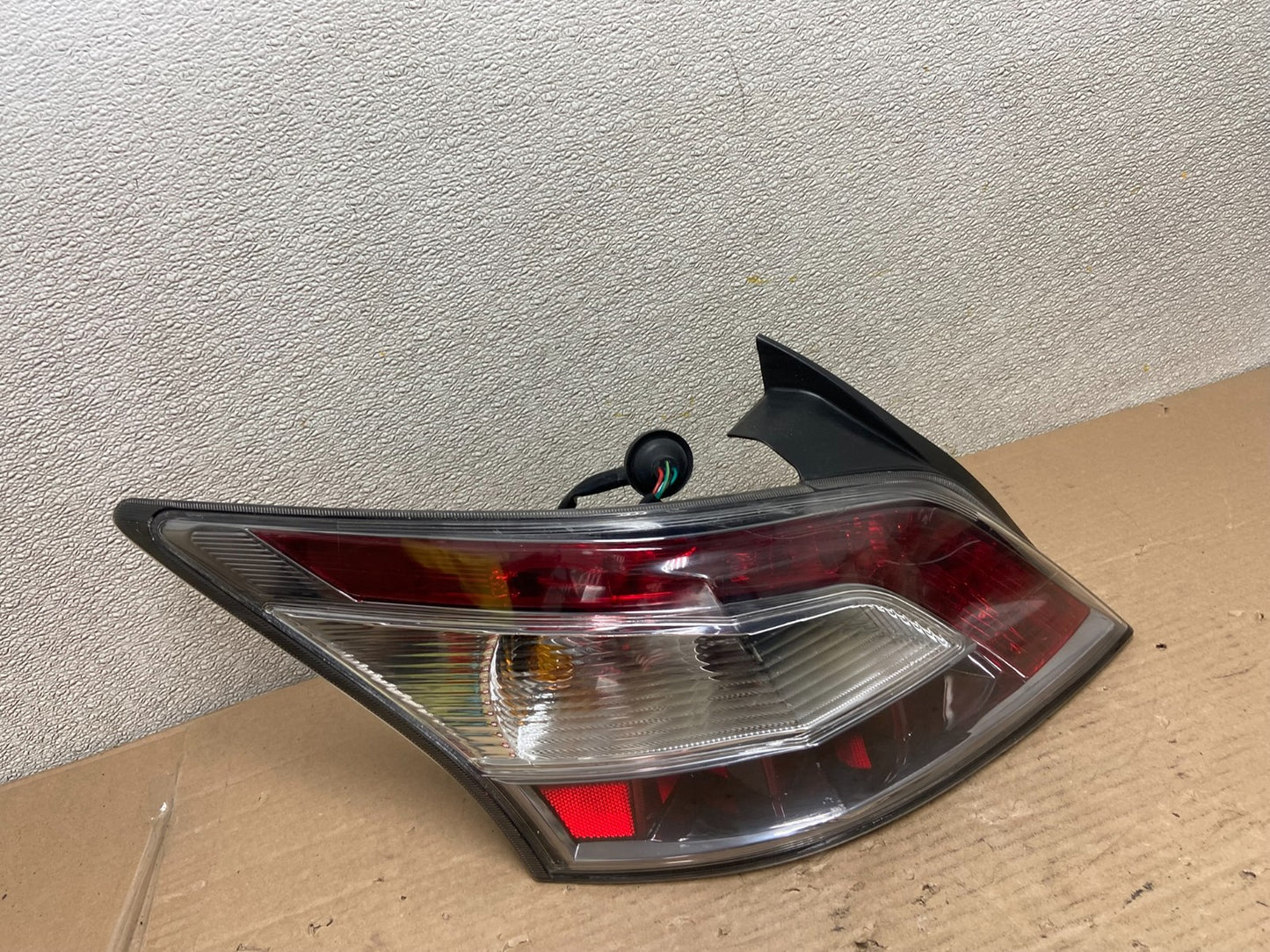 2012 2013 2014 Nissan Maxima Left Driver Lh Side Tail light AA9373 LK0