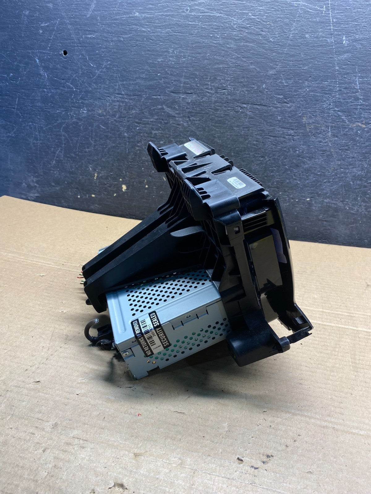 2017 to 2018 Chevrolet Trax XM My Link Radio Display Screen AI7472 DG2