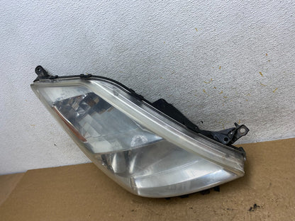 2004-2005 Toyota Prius Right Passenger RH Halogen Headlight AI3715 DW1