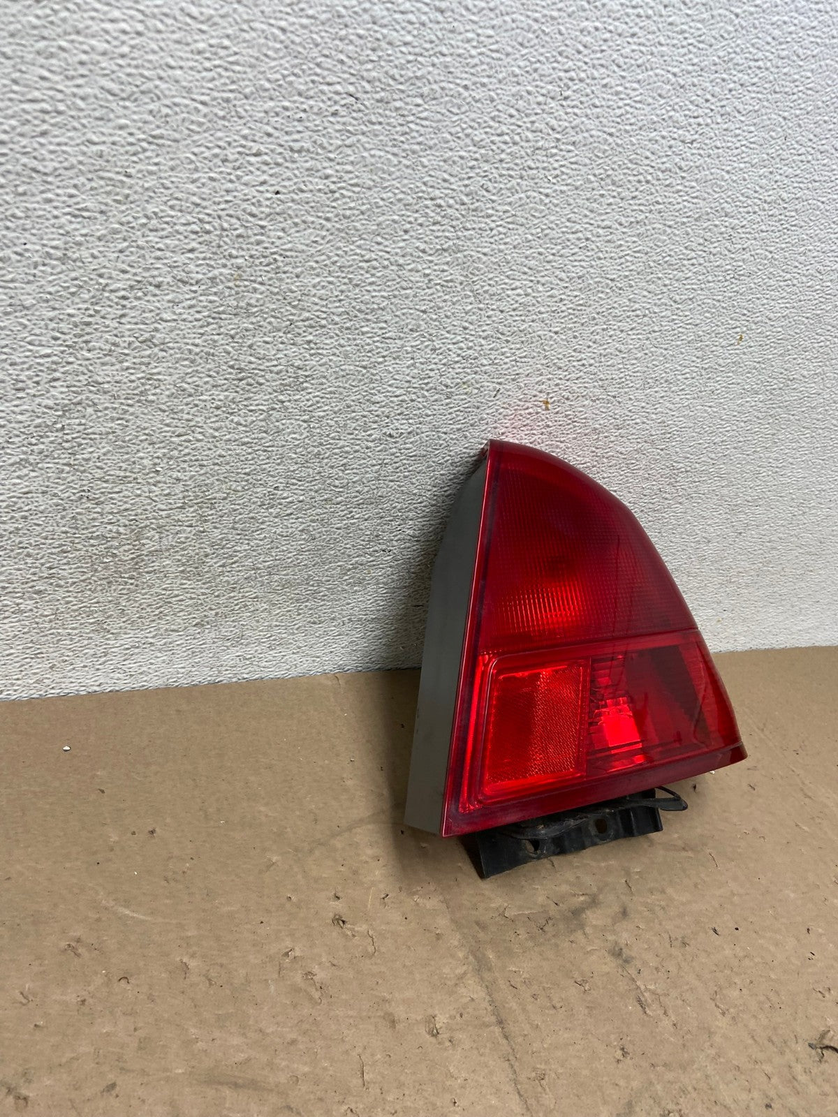 2001 2002 Honda Civic Sedan Right Passenger Rh Side Tail Light AG5417 LK1