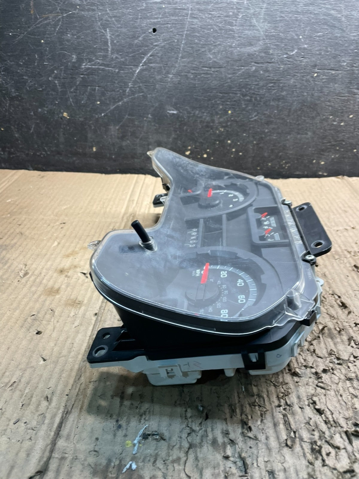 2011 2012 2013 Ford E150 E250 E350 VAN Gauge Speedometer Cluster x9842 DG8