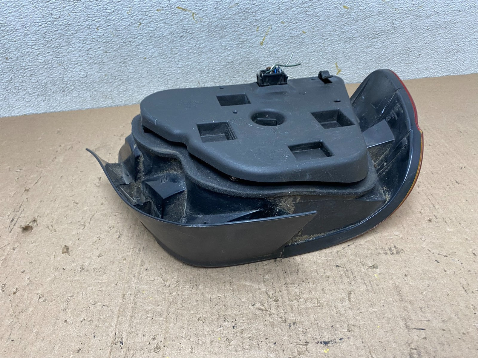 1996-2000 BMW 5-SERIES E39 528i 540i Right Passenger Side Rh Tail Light Q2751 DW6