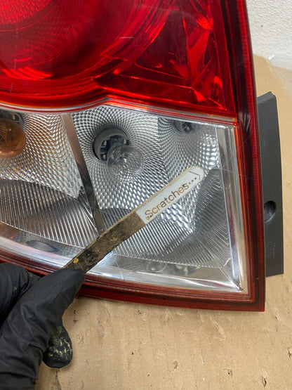 2008 2009 2010 Saturn Vue Left Driver Lh Tail Light Side AH2725 DW5