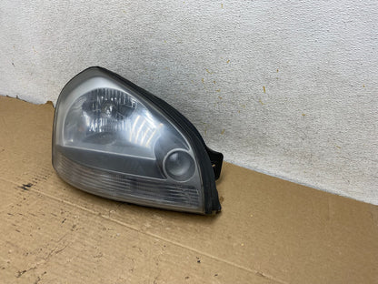 2005 to 2008 Hyundai Tucson Right Passenger Side Headlight AH8151 DW2