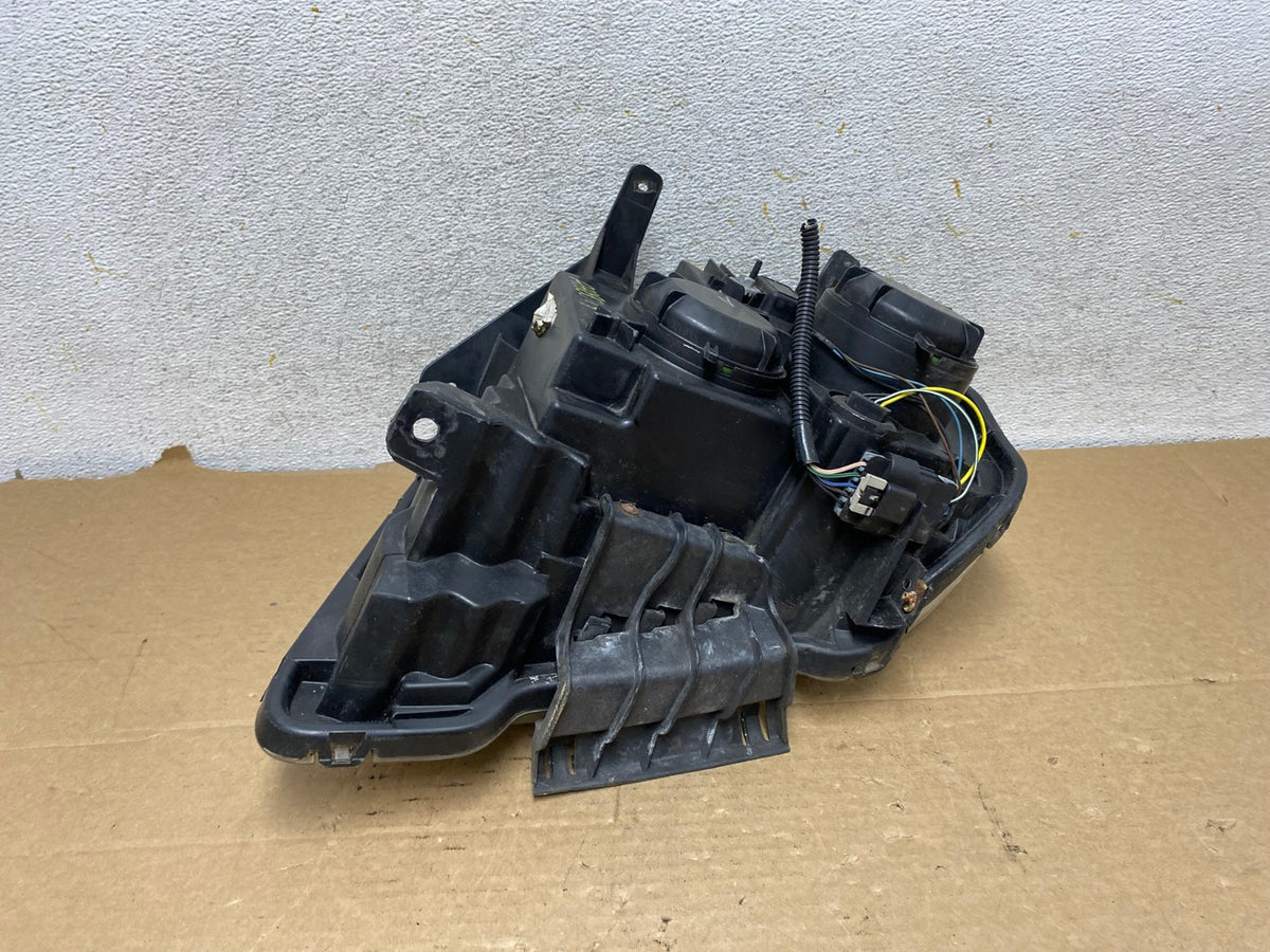 2010 to 2015 GMC Terrain Halogen Passenger Right Rh Side Headlight AH8019 LK5