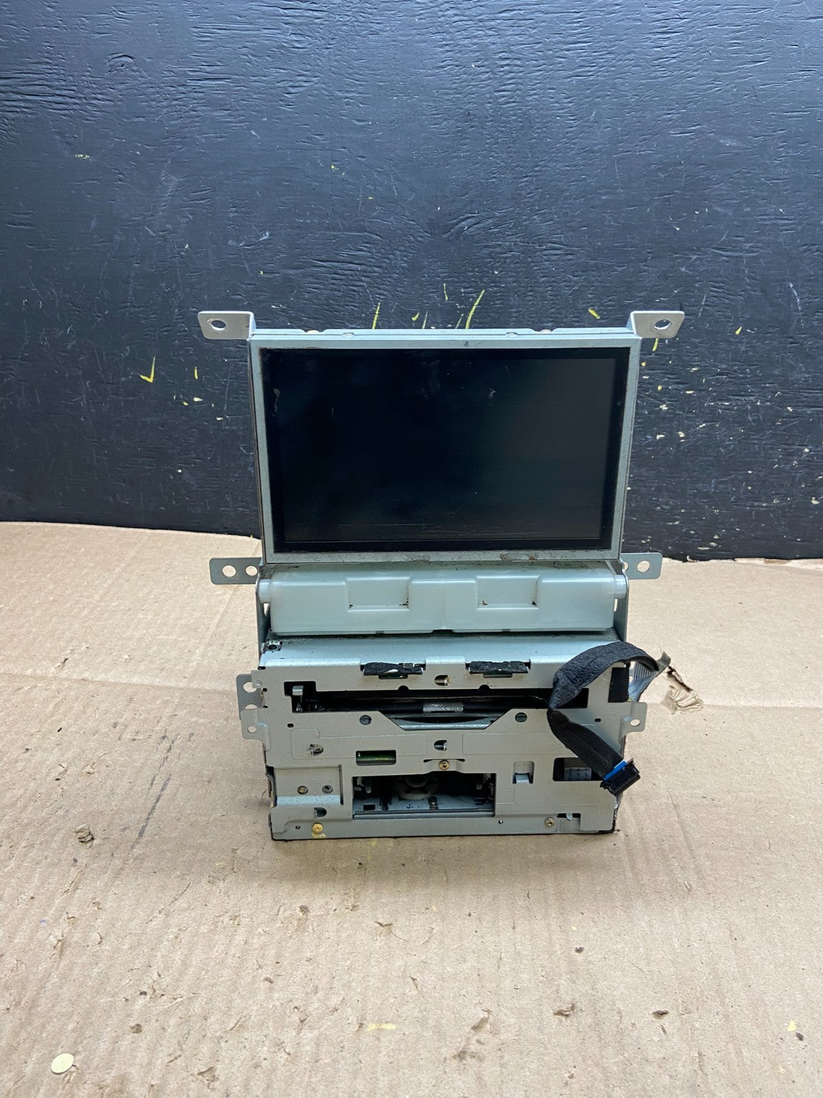 2003-2005 Infiniti FX45 FX35 Radio Stereo Cassette Display Screen Y2511 DG0