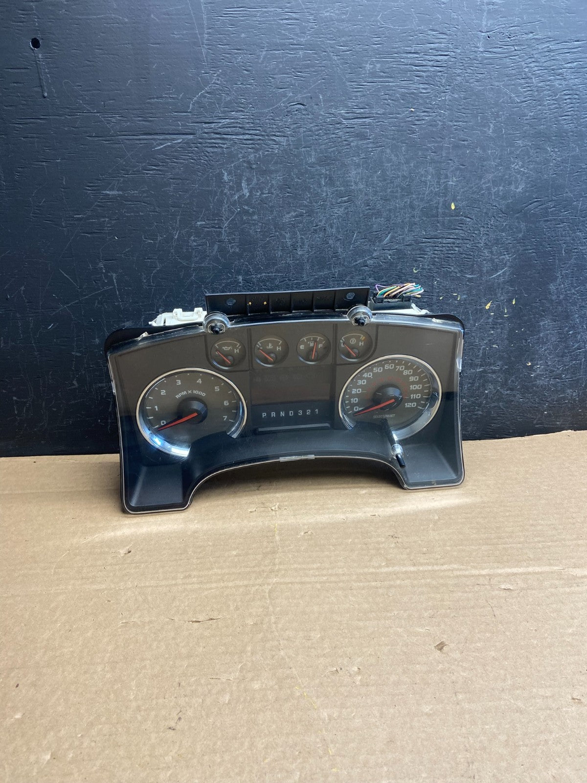 2010 Ford F150 F-150 Speedometer Cluster Gauge AF2472 DG0