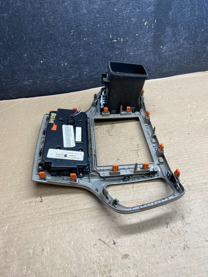 2016 2017 Jeep Grand Cherokee Center Radio Climate Control Bezel Vent AH3641 DG4