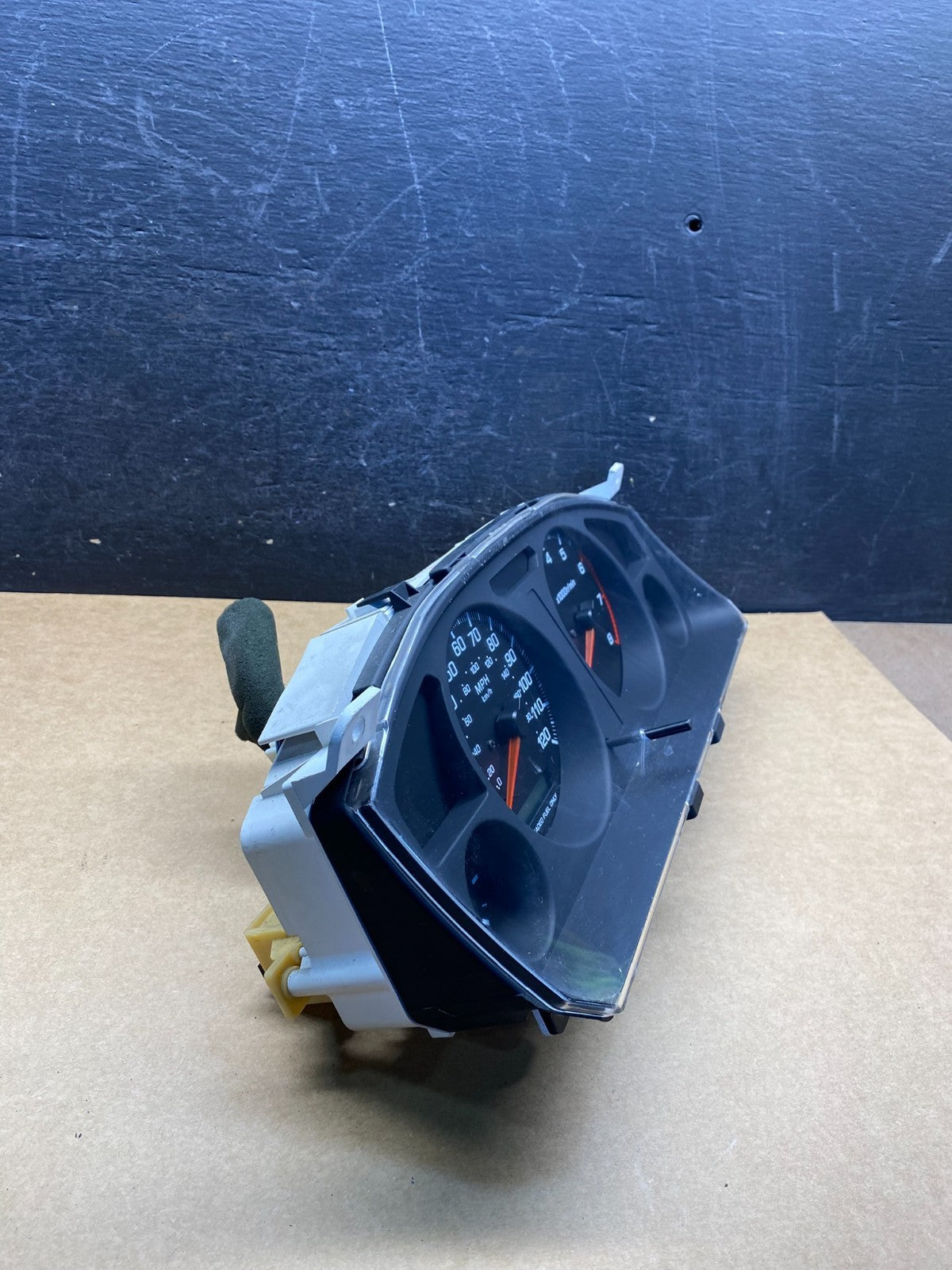 1998 to 2000 Nissan Pathfinder Speedometer Cluster Gauge AH7084 DG1