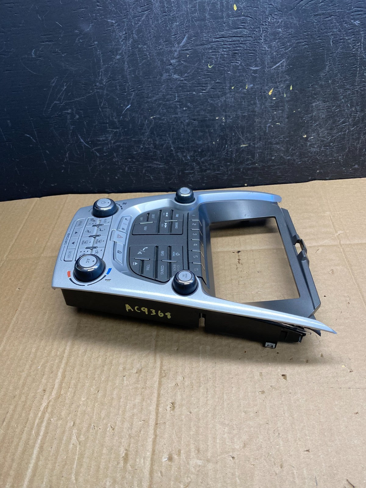 2012-2015 Chevy Equinox Terrain Radio Face Climate Control Panel Bezel ac9368 DG2