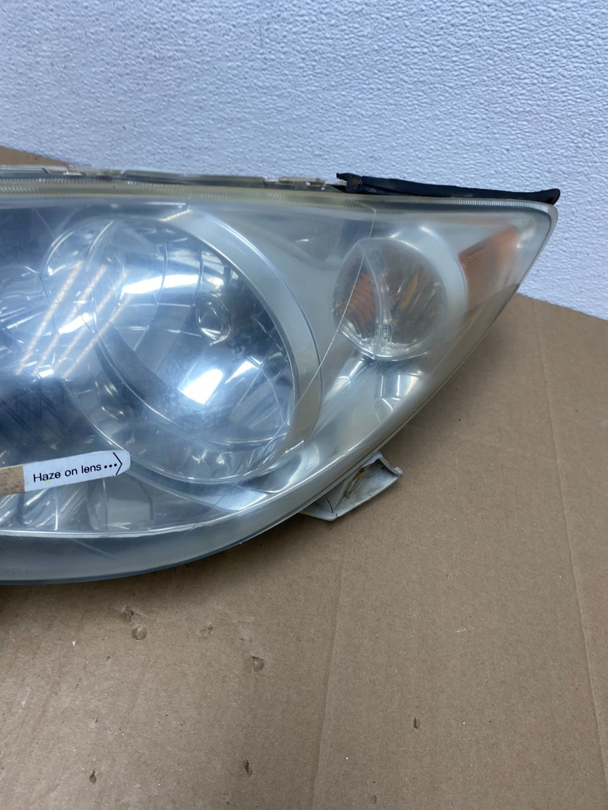 2005 to 2006 Toyota Camry Left Driver LH Halogen Headlight AB8103 DW5