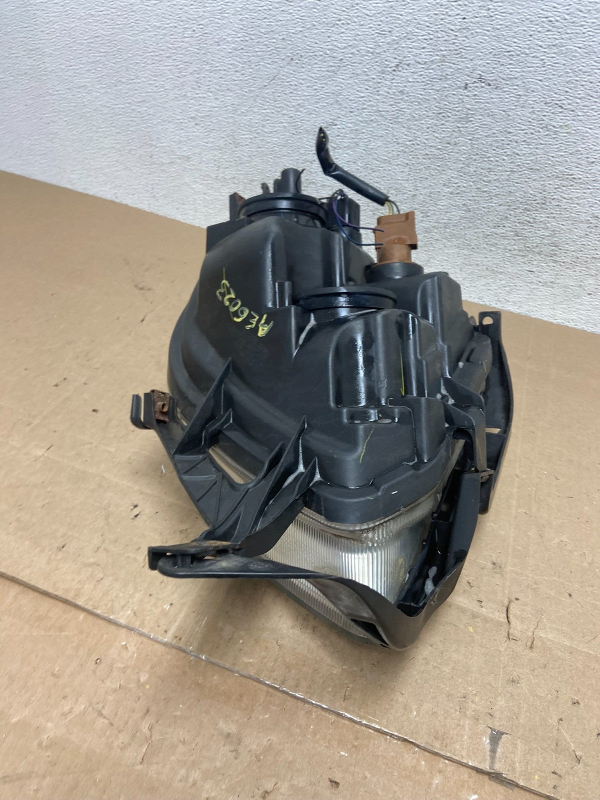 2006 to 2009 Ford Fusion Headlight Right Passenger Rh Side AE6023 DW8