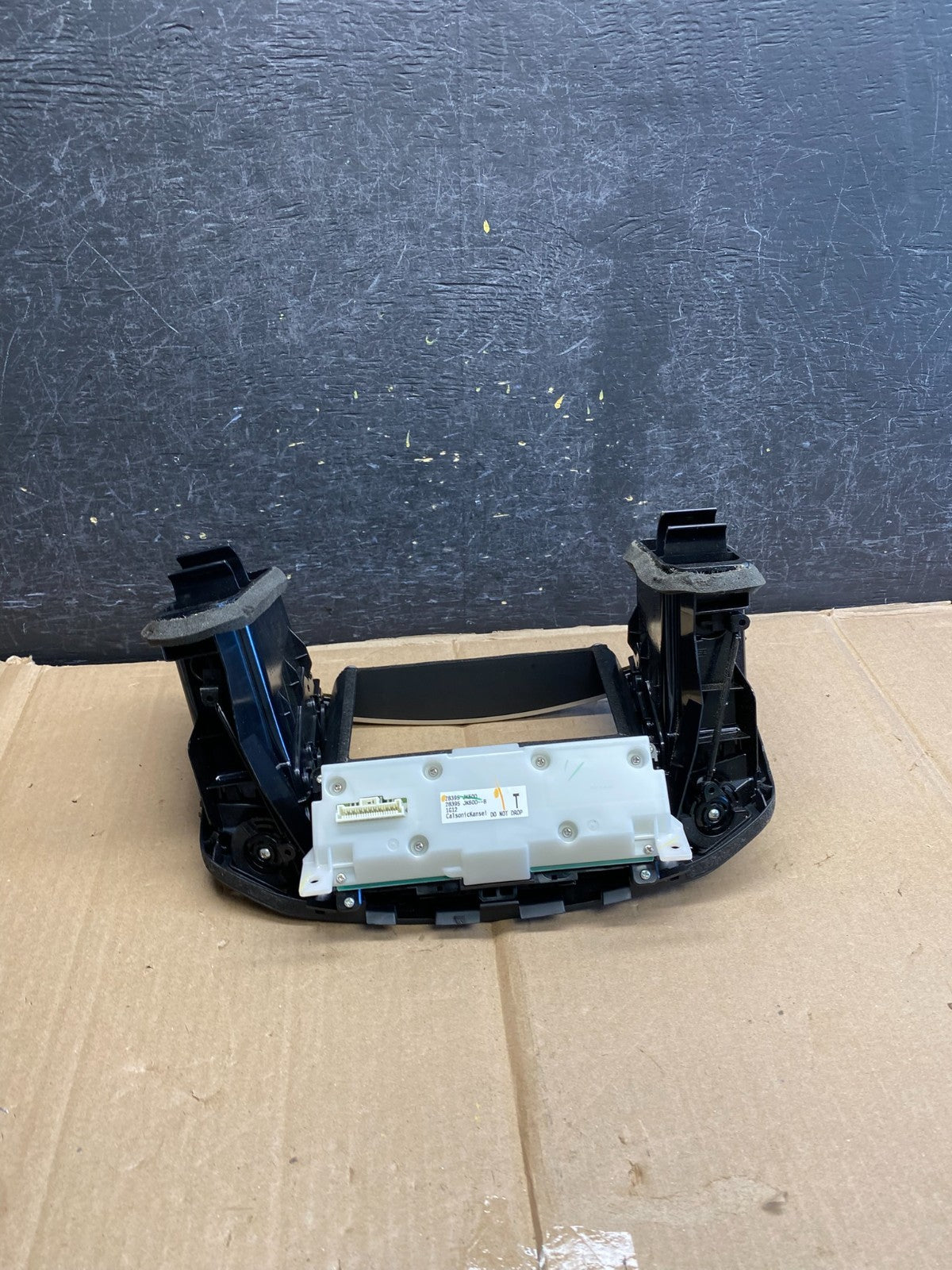 2010 - 2012 Infiniti G35 G37 Radio Player Screen Panel Bezel ah5502 DG4