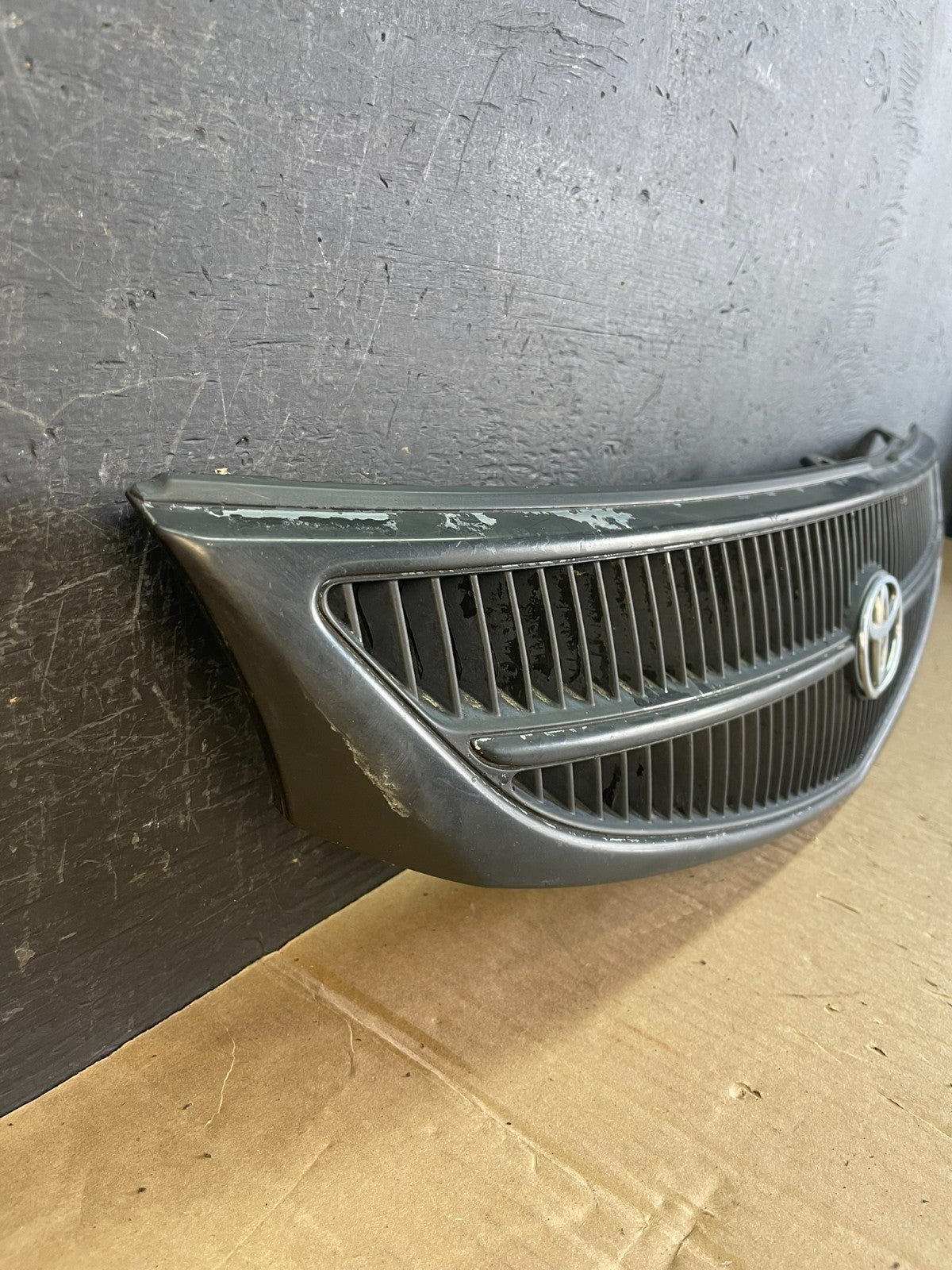 1999 2000 2001 Toyota Solara Front Upper Grill Grille AD5765 DG2