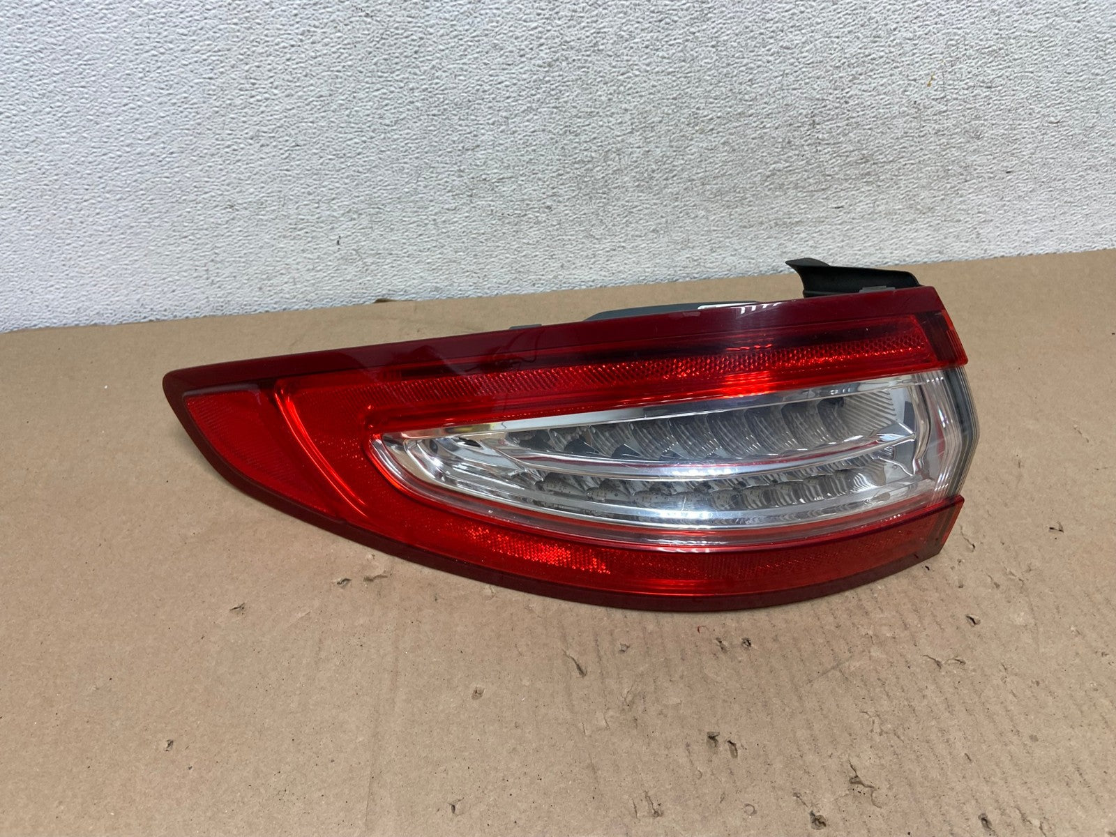 2013 to 2016 Ford Fusion Left Driver LH Side Tail Light AG6736 LK0