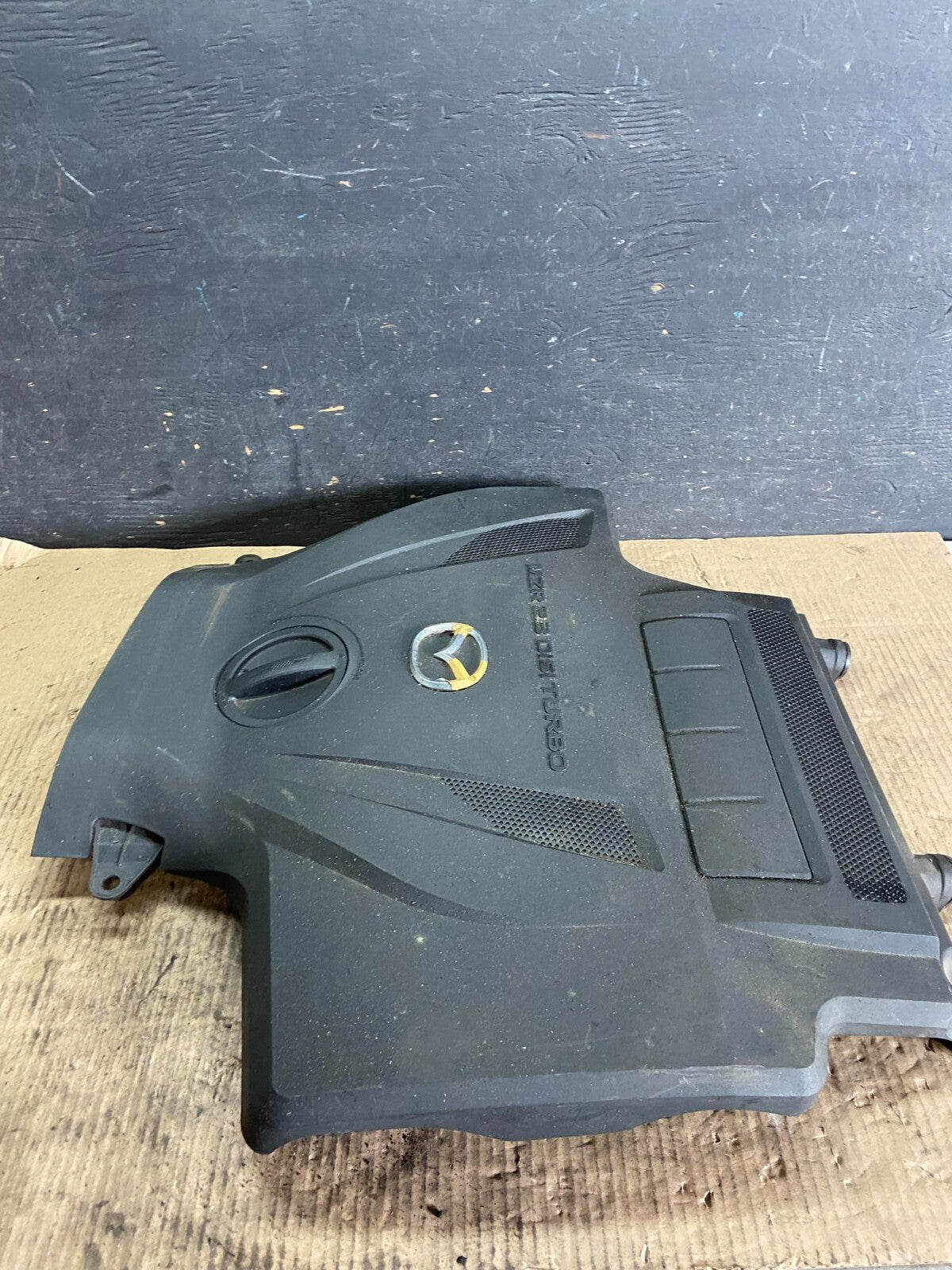 2010 2011 2012 Mazda CX7 CX-7 2.3L Engine Shield Top Cover O1033 DG2