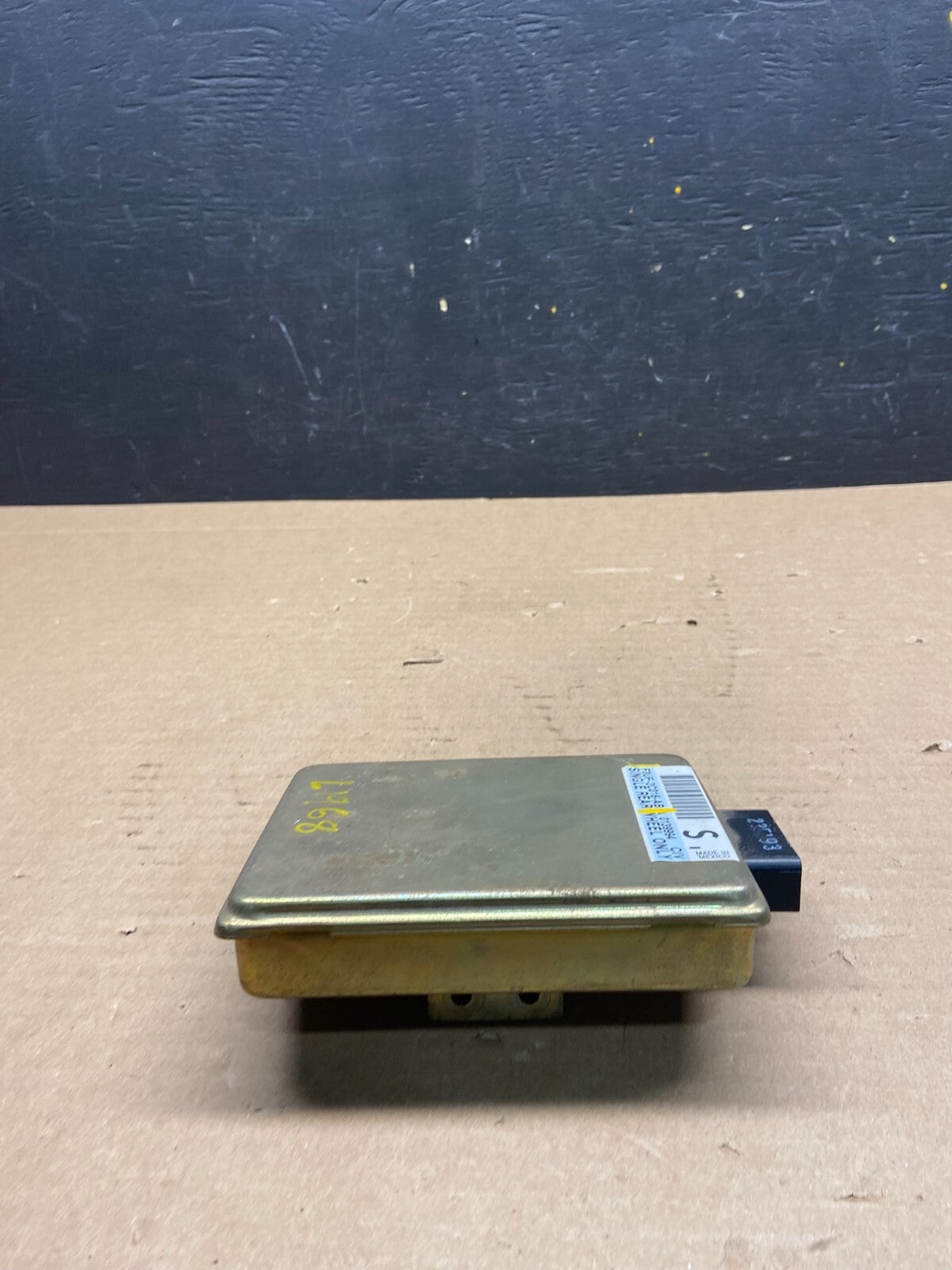 1992 - 1996 Ford E350 ABS Control Module Unit OEM L1968 DG2