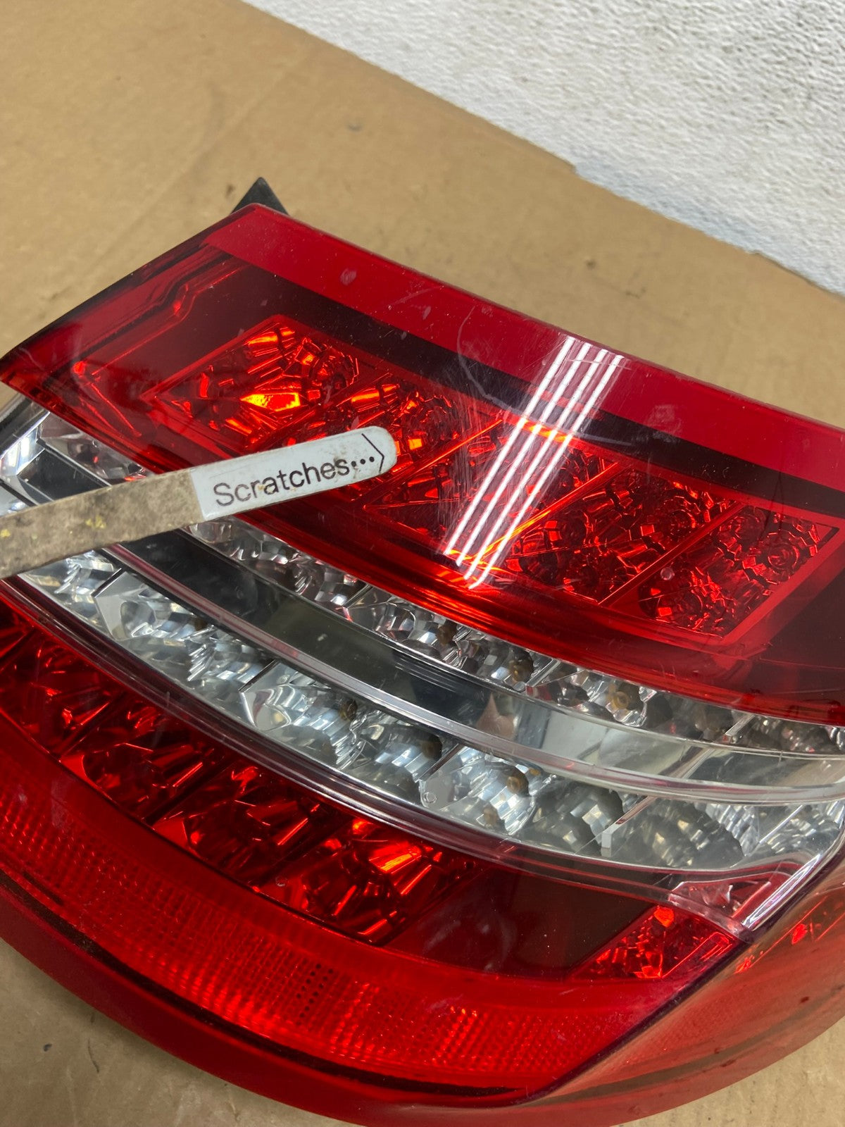 2010-2013 Mercedes-Benz E350 Right Passenger RH Side Tail Light AD0935 LK3