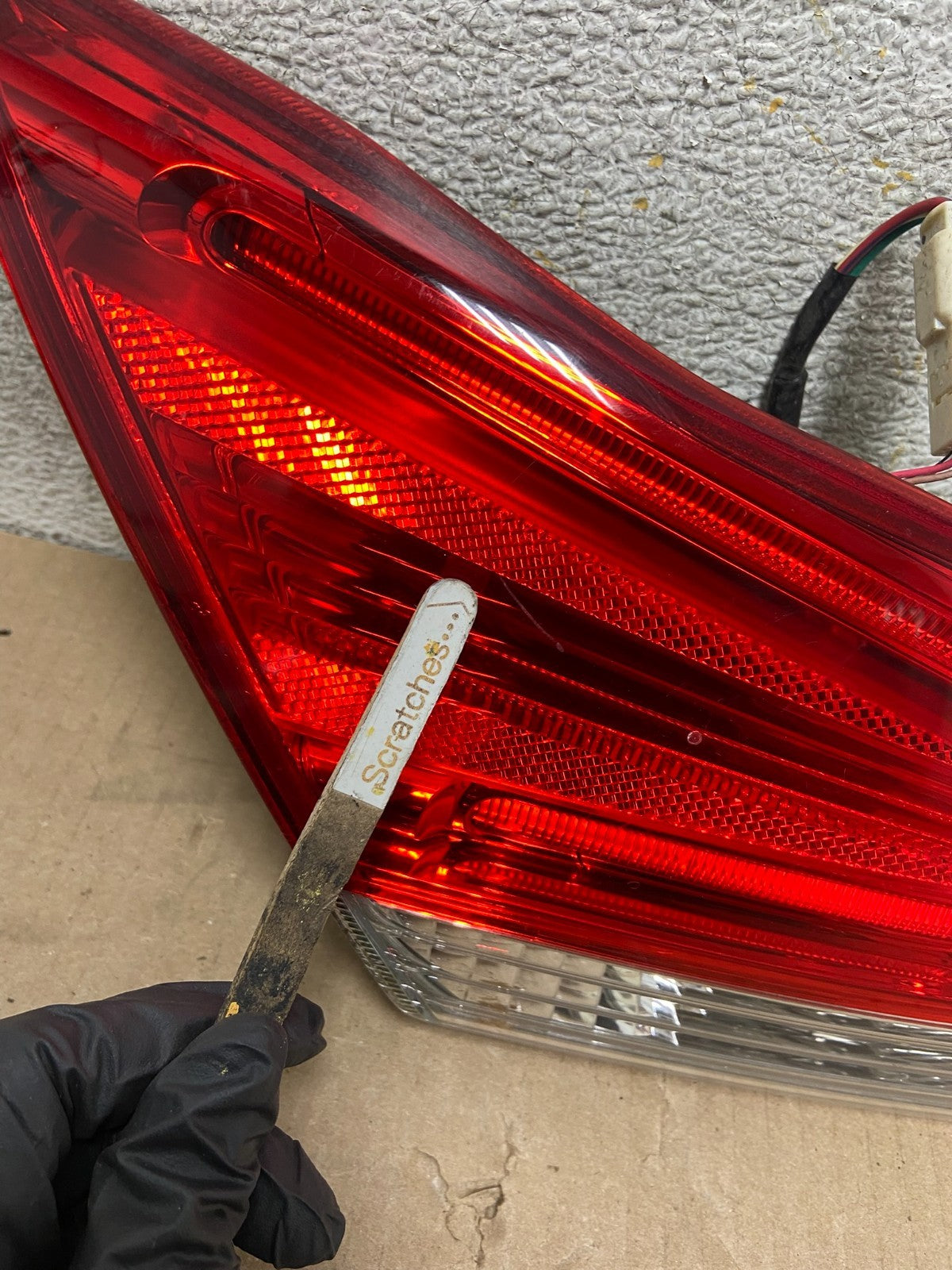 2011 to 2012 Toyota Avalon Left Driver Side Tail Light Inner AI9674 LK3