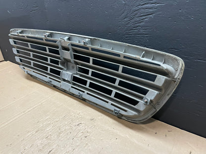 2001 to 2004 Kia Sedona Front Upper Grill Grille OEM AB3237 DG7