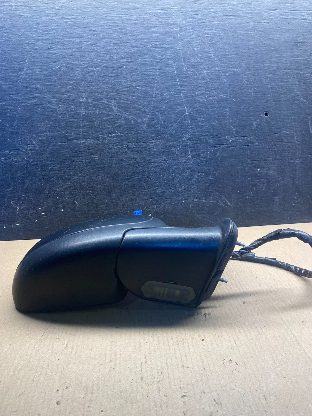 2003-2006 Chevrolet Tahoe Suburban Right Passenger Turn Door Mirror AH3450 DG3
