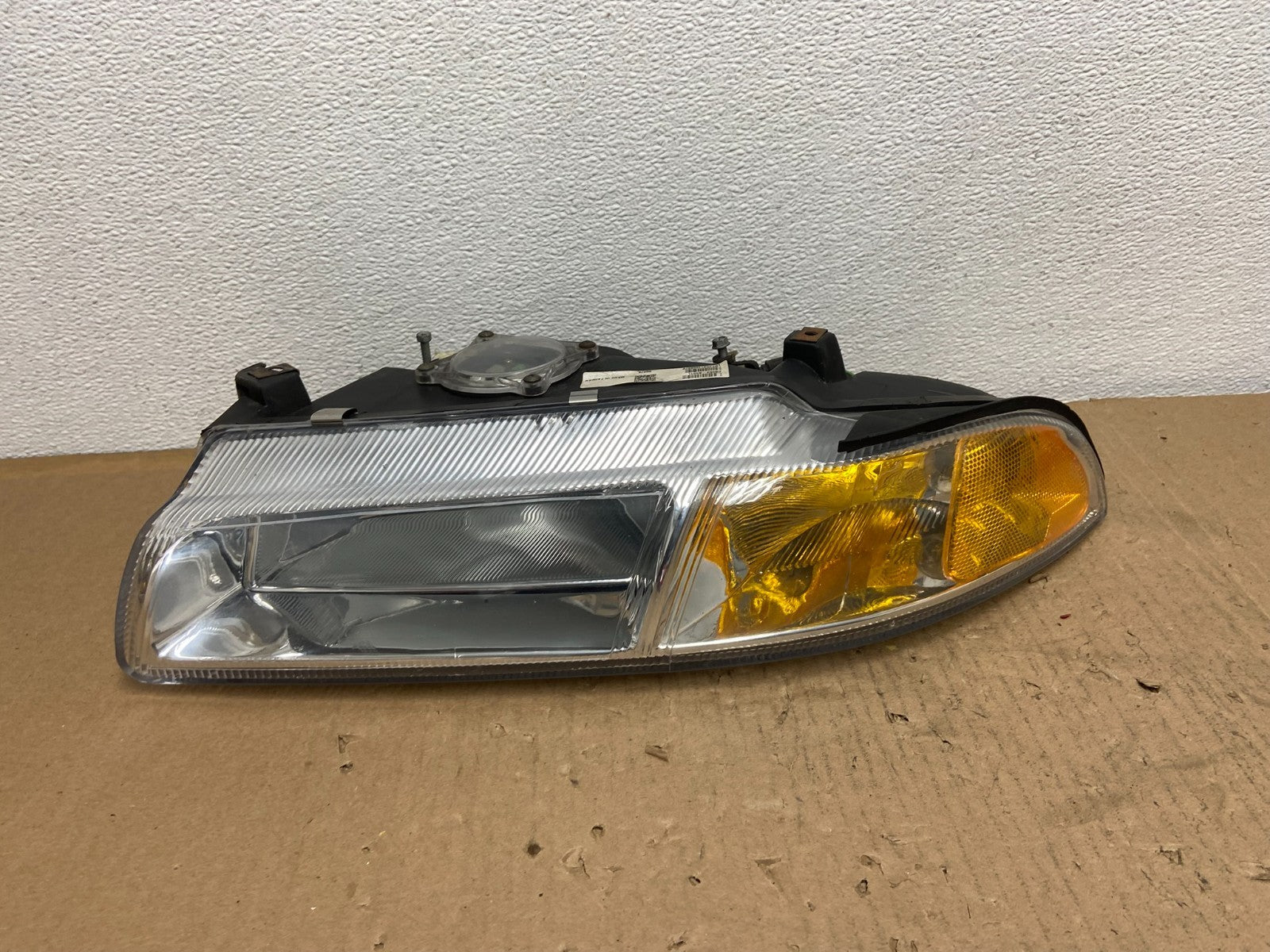 1995 to 2000 Dodge Stratus Left Driver LH Halogen Headlight AB6620 DW0