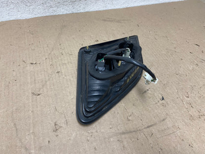 2002 2003 2004 Lexus Es300 Es330 Right Passenger Inner Tail Light AH6917 LK4