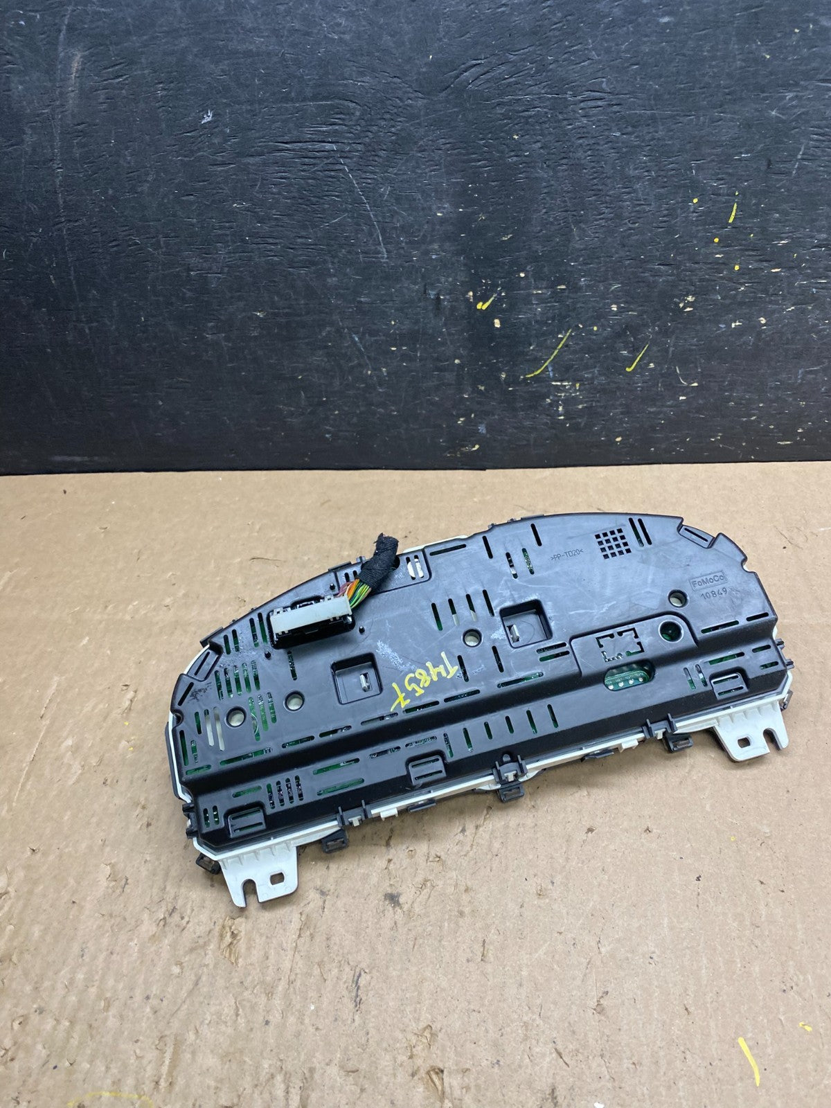2011 2012  Ford Taurus Speedometer Instrument Cluster Gauges T4858  DG5