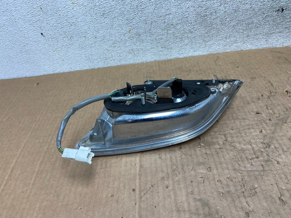 2005 2006 Lexus ES330 Right Passenger RH Side Tail Light Inner AI5650 DW4