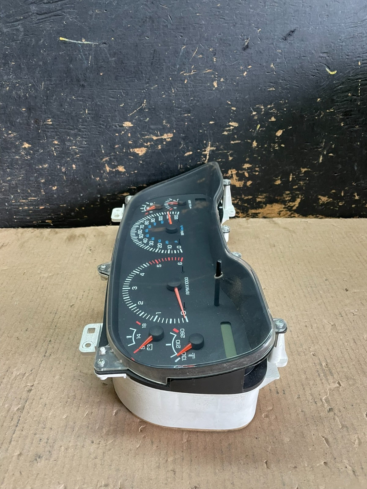 1998 to 2000 Dodge Dakota Instrument Speedometer Gauge Cluster AA2105 DG3